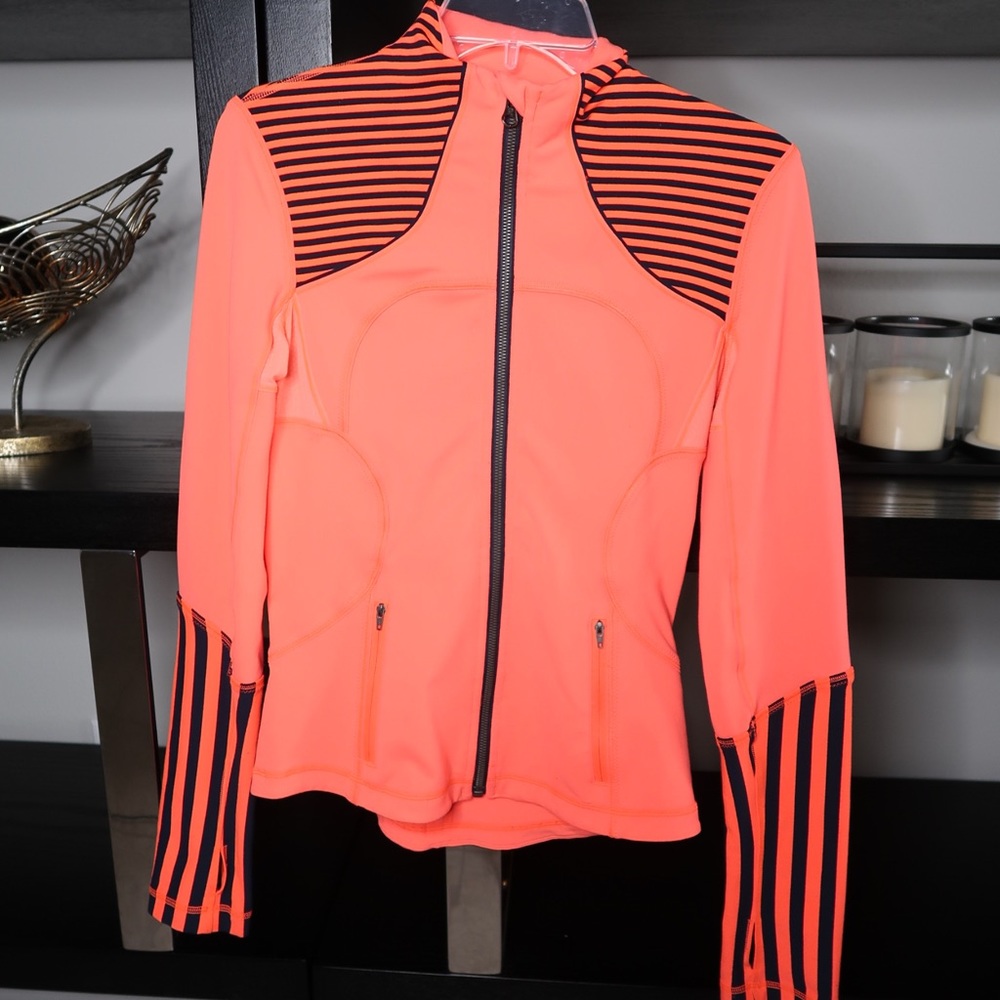 Lululemon Athletic Defined Jacket ✨